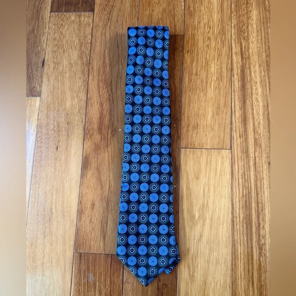 NWOT Nordstrom Men’s Shop Blue Medallion Silk Tie Black Geometric - Picture 2 of 5